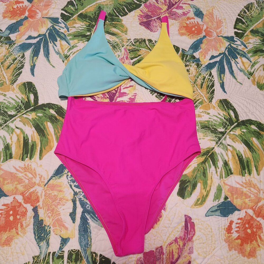 Multicolor Color-Block One-Piece Swimsuit with drawstring tie- Women's XL